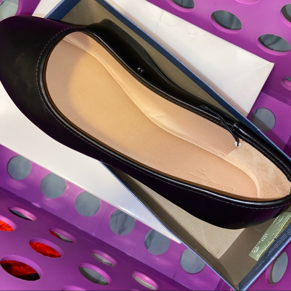 Black flats